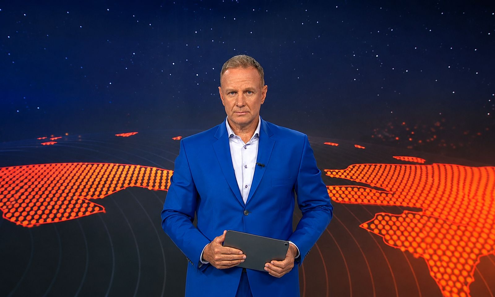 Patrik Švajda v štúdiu Televíznych novín