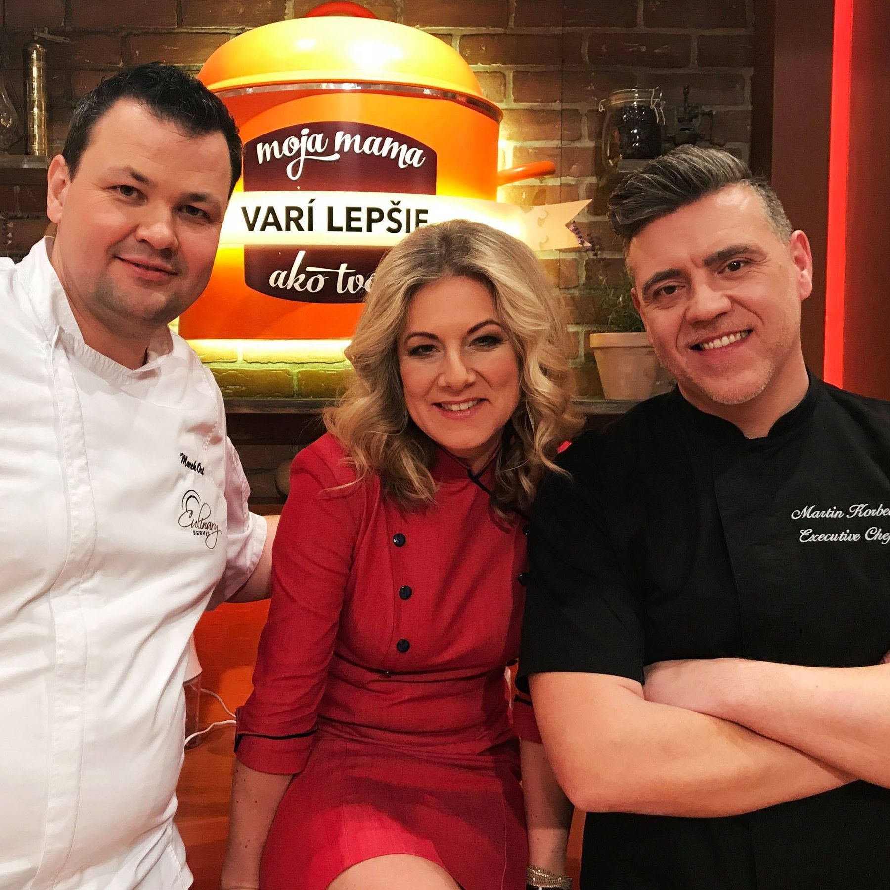 Marek Ort, Zuzana Sabolová a Martin Korbelič ako porotcovia v Moja mama varí lepšie ako tvoja (zdroj: TV JOJ)